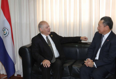 Embajador de China-Taiwán visitó al titular de la Corte Suprema.