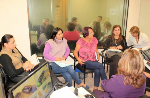 En el Juzgado de Primera Instancia de la ciudad de Horqueta se desarrolla la segunda jornada del Taller sobre Formación y Entrenamiento en la Cámara Gessel.