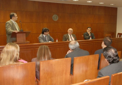 Ministro Blanco valoró la importancia de realizar diagnósticos sobre casos referidos a delitos económicos