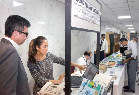 Capacitación sobre el acceso y funcionamiento de bases de datos relacionadas con jurisprudencia, acordadas, legislación paraguaya y biblioteca virtual.