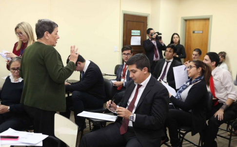 Realizan curso gramatical y de redacción jurídica