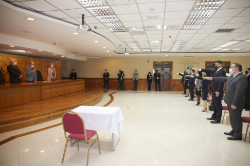 Ministros toman juramento a fiscales 