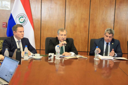 Ministros de la Corte Suprema expusieron sobre proyecto de ley de títulos de crédito.
