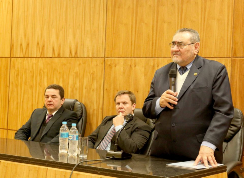 El Vicepresidente primero de la Corte Suprema de Justicia, Dr. Antonio Fretes se encargó de la apertura de la jornada.