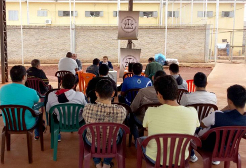 Durante la visita al centro de reclusión se realizaron entrevistas a internos.