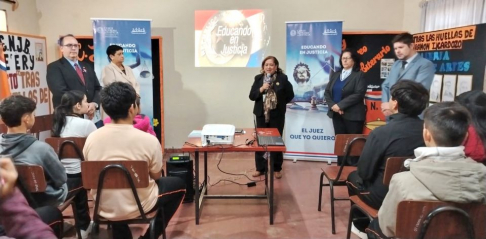 La actividad llegó a los estudiantes del Colegio Nacional Nº 1972 Jorge Barchini del barrio Estación de la ciudad de Villarrica.