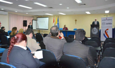 Taller para funcionarios de instituciones públicas involucradas en la reglamentación de la Ley de Acceso a la Información Pública.
