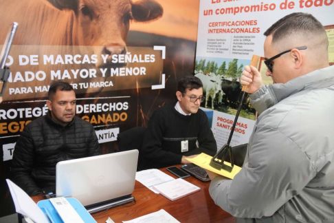Oficina operativa de la Dirección de Marcas y Señales de Ganado en la Expo 2024.