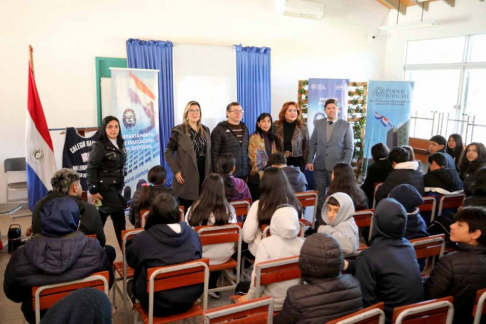 Educando en Justicia realizó jornada educativa en San Bernardino.