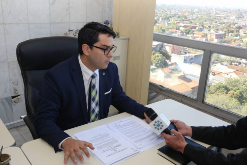El abogado René Genes, director de Desarrollo de Recursos Humanos de la CSJ, brindó detalles sobre la presentación jurada de bienes. 