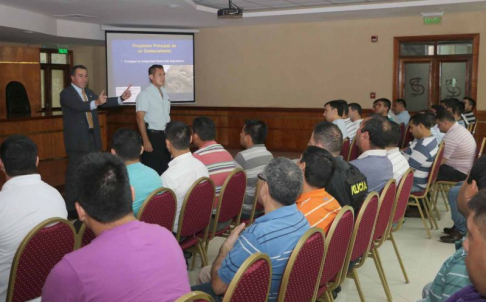 Momento en el comisario SR Justo Pastor Martínez habló acerca de la prevención.