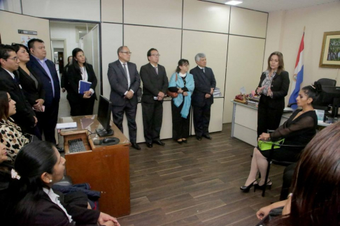 Comitiva del Perú realizó una pasantía judicial en el Palacio de Justicia capitalino.