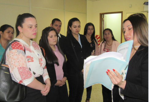 Estudiantes conocieron funciones del sistema registral.