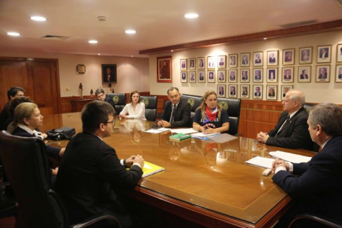 El titular de la máxima instancia judicial planteó la necesidad de no afectar a la ciudadanía con el cese de las actividades judiciales. 