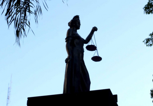 Se suspenden plazos procesales y registrales del miércoles 9 de noviembre.