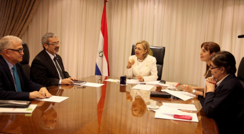 La presidenta de la máxima instancia judicial, ministra Alicia Pucheta, recibiá en la sala del pleno al ministro-secretario ejecutivo Fernando Griffith, de la Secretaría Nacional de Cultura de la Presidencia de la República.