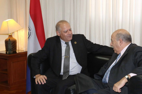 La visita de cortesía entre las altas autoridades se desarrolló en la presidencia de la Corte Suprema de Justicia.