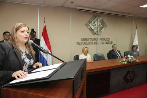 Esta mañana en la sede del Ministerio Público se realizó el traspaso de mando, acto en el cual asume oficialmente como fiscala general del Estado la doctora Sandra Quiñónez.