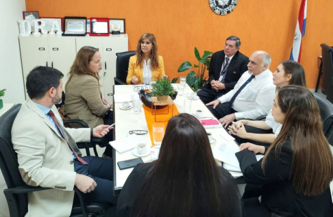Reunión interinstitucional entre la Dirección del Registro de Automotores y el Ministerio de Relaciones Exteriores.