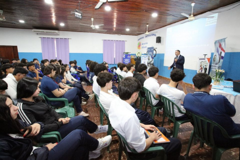 El Departamento de Educación en Justicia de la Corte Suprema de Justicia prosiguió con las actividades del módulo educativo “El Juez que Yo Quiero” en Caaguazú. 