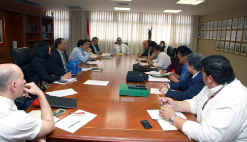 La reunión fue presidida por el presidente de la Corte, doctor Antonio Fretes.
