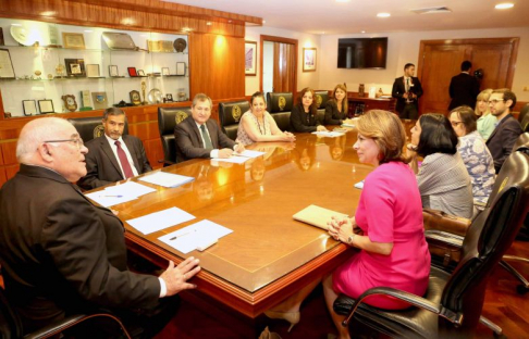 La expresidenta de Costa Rica y actual vicepresidenta de la World Leadership Alliance - Club de Madrid, Laura Chinchilla, se reunió con los ministros de la máxima instancia judicial a fin de  realizar recomendaciones .ganizaciones de la sociedad civil