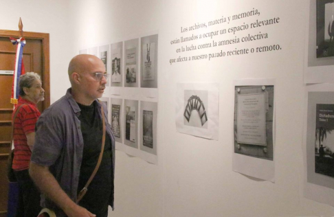 Apertura de la Muestra contra el olvido en conmemoración de los 50 años de la gran represión a la OPM, a las Ligas Agrarias Campesinas e intervención al colegio Cristo Rey.