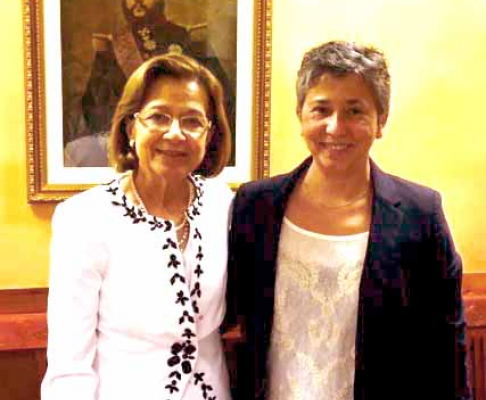 La ministra de la Corte Suprema de Justicia, doctora Alicia Pucheta de Correa y la coordinadora senior del Programa para América Latina de la International Development Law Organizatión (IDLO), Olga Pérez