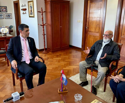 Ministro Ríos Ojeda recibió visita de cortesía de importante figura en la lucha contra el stronismo