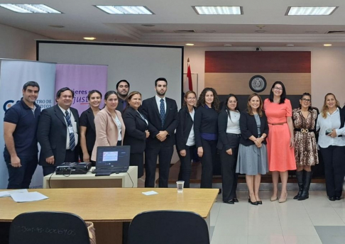 Capacitación en comunicación con enfoque de género para una justicia inclusiva.