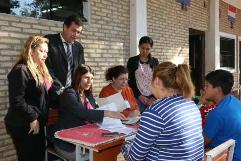 Jueces de Paz estuvieron presentes de manera a brindar sus servicios a los pobladores.