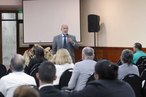 El juez miembro del Tribunal de Apelación Penal Especializado en Delitos Económicos y Corrupción, dr. Gustavo Amarilla Arnica, desarrolló el tema “Medios de Prueba en el Proceso Penal”, en el marco del Módulo X del Diplomado en Derecho Penal.