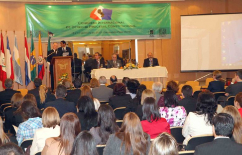 Juristas nacionales y extranjeros debatieron sobre Derecho Procesal Constitucional