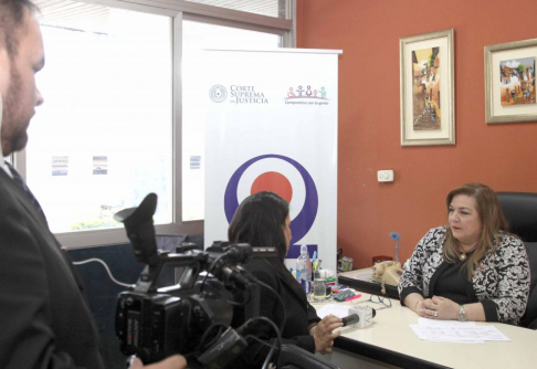 Gladys Alfonso, directora de la oficina de Mediación