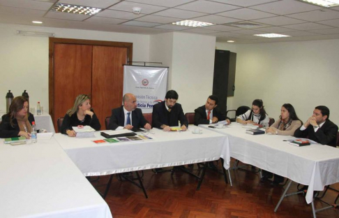 La reunión fue encabezada por el juez penal de garantías Pedro Mayor Martínez.