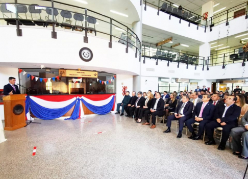 El ministro de la Corte Suprema de Justicia y superintendente de la Circunscripción Judicial de Misiones, doctor Víctor Ríos Ojeda, participó del acto de presentación del Informe de Gestión.