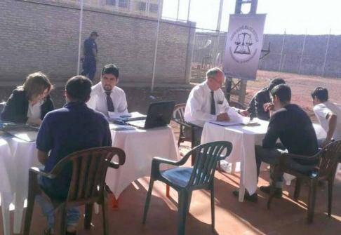 La visita carcelaria estuvo encabezada por funcionarios de la Dirección de Supervisión de Justicia de la Corte Suprema de Justicia.