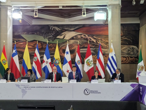Ministro Ríos disertó en la cuarta edición de Diálogos entre jueces de América Latina