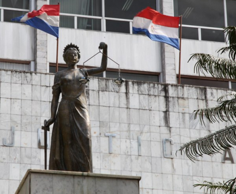 La Corte Suprema de Justicia reunida en pleno adoptó varias resoluciones