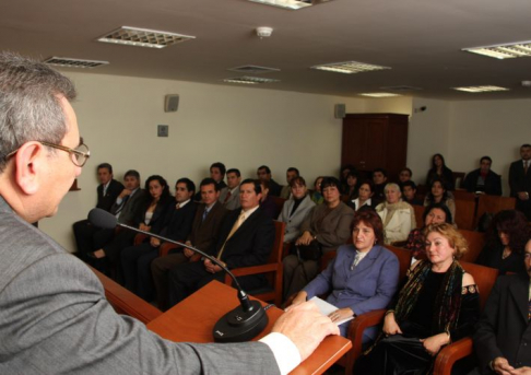 Presidente de la Corte instó a nuevos magistrados, defensores y fiscales a ser agentes del cambio