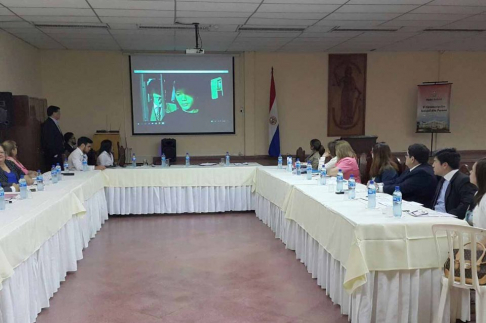 Mesa de trabajo con jueces del fuero Niñez y Adolescencia en la Circunscripción Judicial de Alto Paraná.