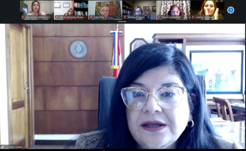 Ministra Llanes acompañó cierre del curso sobre Comunicación con Perspectiva de Género.