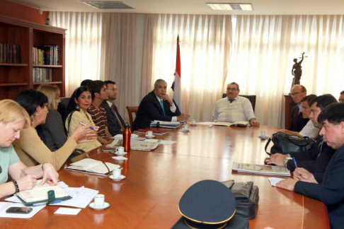 En la reunión se trataron los ejes de trabajos a ser desarrollados.