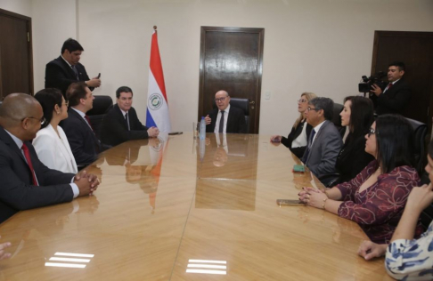 El presidente de la Corte Suprema de Justicia, doctor César Manuel Diesel Junghanns, y el ministro Gustavo Santander Dans encabezaron en Ciudad del Este una jornada de trabajo institucional.