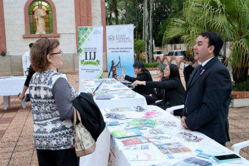 Expo Justicia CJÑ acercó los servicios judiciales a usuarios de Pilar.