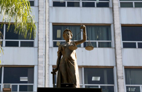 La Corte Suprema de Justicia, en su Sesión Plenaria de este miércoles 12 de noviembre de 2025, se pronunció sobre la inamovilidad de Magistrados y la estabilidad legal de Agentes Fiscales y Defensores Públicos.