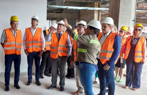 Ministro Jiménez verificó obras de la futura sede del Juzgado de Primera Instancia de Capiatá.