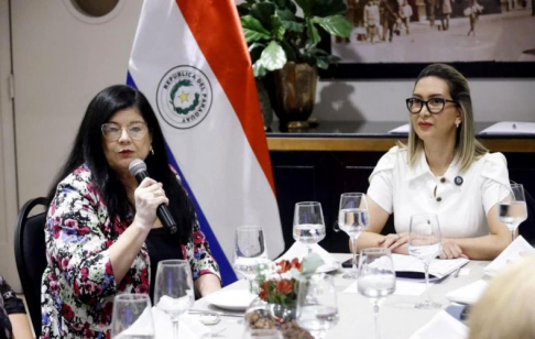 Ministra Llanes participó en encuentro interinstitucional sobre prevención de la violencia y el acoso en el ámbito laboral