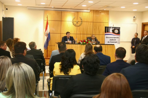 Ministros Santander y Ramírez Candia realizaron jornada de trabajo en Caazapá.