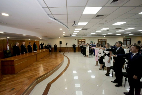 El acto se llevó a cabo en el Salón Auditorio “Dra. Serafina Dávalos” del Palacio de Justicia de Asunción.